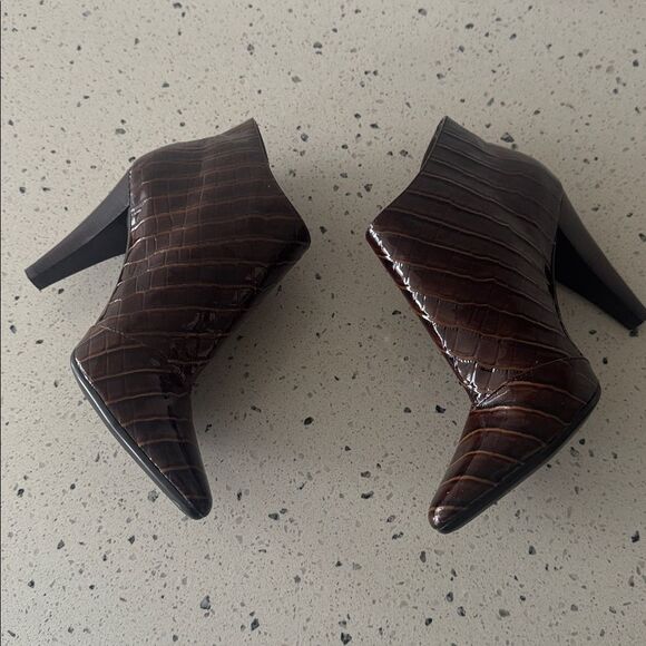 Via Spiga LYDIA Brown Leather Crocodile-Embossed Ankle Boots Pointy Toe Size 7.5 - Picture 13 of 15